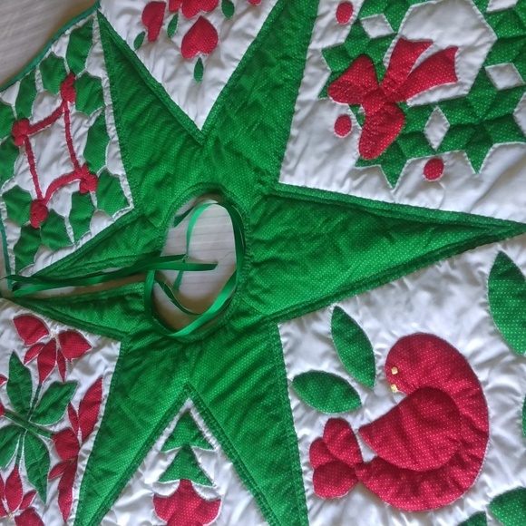 Hand Quilted Bird, Hearts, Bows Christmas Tree Skirt Red n Green - Picture 10 of 13
